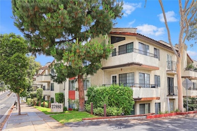 Casa Verde Estates unit 212, San Pedro, CA 90732 - photo 2