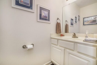 DNG 1361 S VILLAGE CIR_29