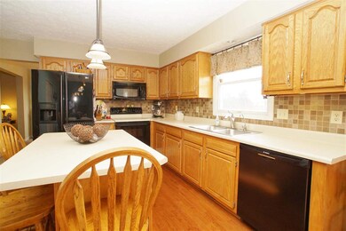 1427 Sunflower Ct, Greentown, IN 46936 - photo 7