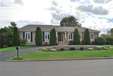 20 Carriage Way, North Providence, RI 02904 - photo 2