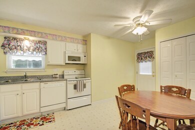 7216 Harborton Way, Louisville, KY 40228 - photo 4