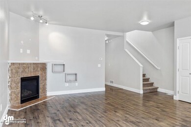 25-Living Room-5M8A8567
