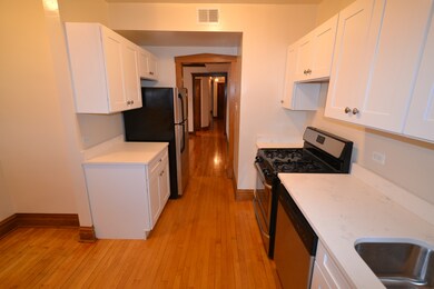 4815 N Oakley Ave unit 3, Chicago, IL 60625 - photo 5