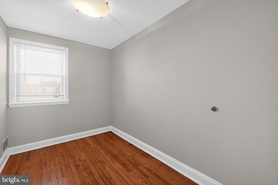 60 S Hawthorne Rd, Middle River, MD 21220 - photo 6