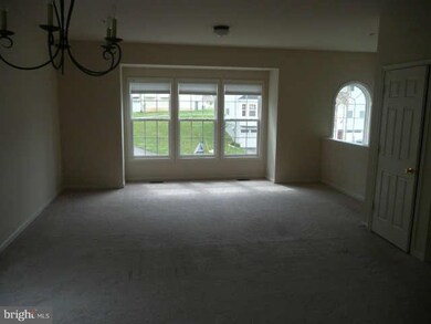 10329 Lantern Ln, Hagerstown, MD 21740 - photo 4