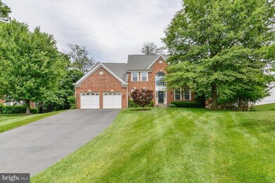 21410 Maple Hollow Ct, Sterling, VA 20164 - photo 2