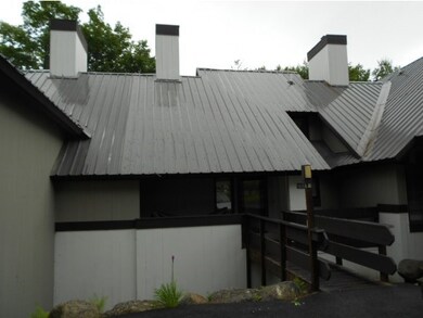 132 Coolidge Falls Rd unit B, Lincoln, NH 03251 - photo 4