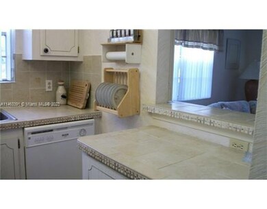 254 Camden K unit 254, West Palm Beach, FL 33417 - photo 6