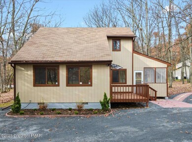 1148 Falls Rd, Bushkill, PA 18324 - photo 5