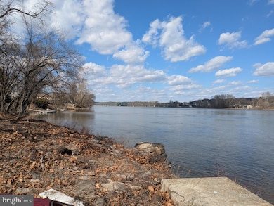 218 Towpath St, New Hope, PA 18938 - photo 6