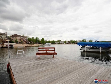 7907 Molokai Dr, Papillion, NE 68046 - photo 4