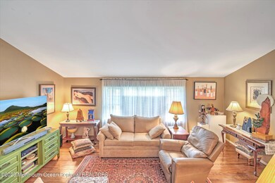 21 Meadowbrook Dr, East Windsor, NJ 08520 - photo 7