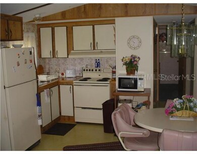 5445 Antigua Dr, Zephyrhills, FL 33541 - photo 2