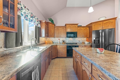 674 Friar Dr, Aurora, IL 60505 - photo 7