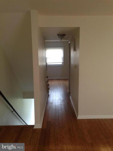 2240 Fort Pickens Ct, Dumfries, VA 22026 - photo 4