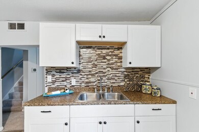 2126 Aldrich Ave N, Minneapolis, MN 55411 - photo 5