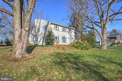 206 Pleasant Hill Dr, Lititz, PA 17543 - photo 4