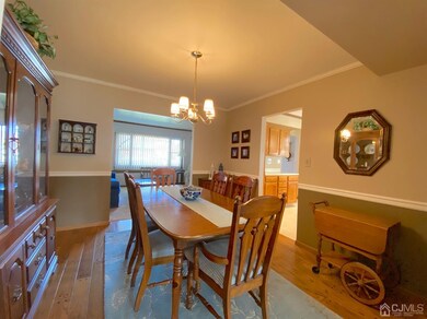 Formal Dining