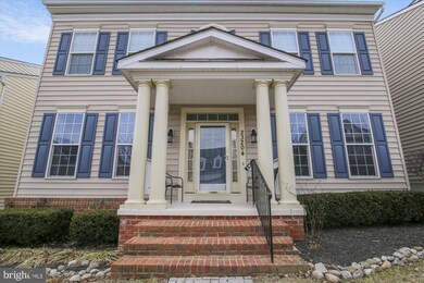 23204 Linden Vale Dr, Clarksburg, MD 20871 - photo 2