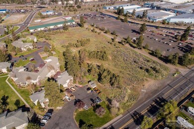 2785 NE Boyd Acres Rd, Bend, OR 97701 - photo 3