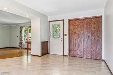 1910 12th Ave S, Fargo, ND 58103 - photo 3