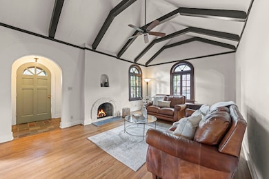 444 S Sleight St, Naperville, IL 60540 - photo 4