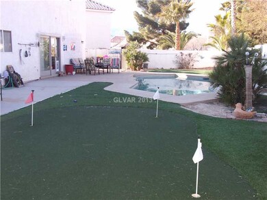 Yard/Garden. Enjoy this large rear yard with putti