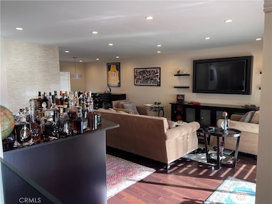 7767 Via Rosa Maria, Burbank, CA 91504 - photo 4