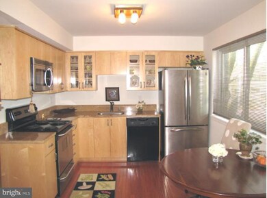 7109 Winter Rose Path, Columbia, MD 21045 - photo 2