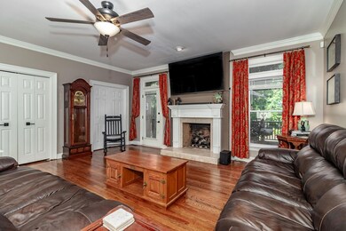 7-web-or-mls-851 PARK CHASE DR A(c)--3