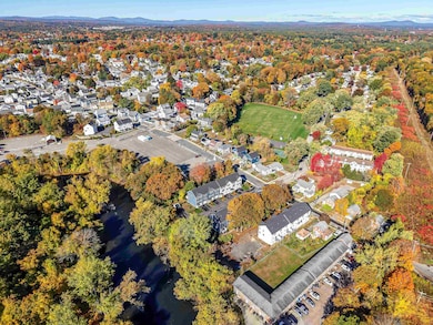 13 Sapphire Ln, Nashua, NH 03064 - photo 5