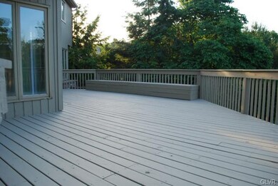 6167 Domarray St, Coopersburg, PA 18036 - photo 6