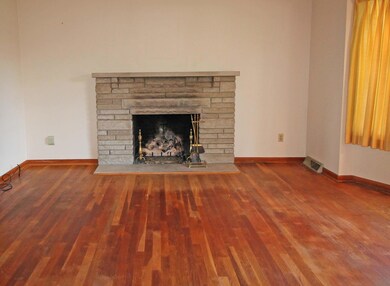 1212 Ironwood Dr, Columbus, OH 43229 - photo 5