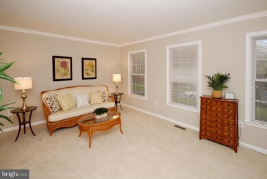 3301 Wrenn House Ct, Herndon, VA 20171 - photo 5