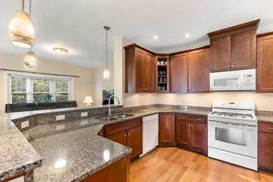 8 Murray Ave unit 12, Burlington, MA 01803 - photo 7