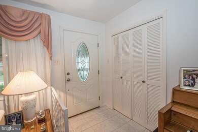 218 Canterbury Dr, Broomall, PA 19008 - photo 4