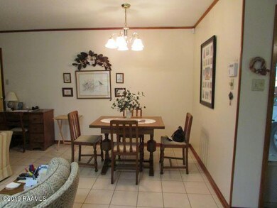 110 Crestline Open Dining