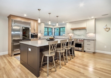 27 Cabot St, Winchester, MA 01890 - photo 3