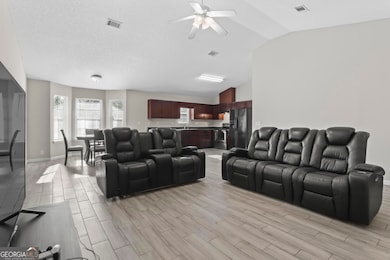 135 Lake Victoria Dr, Kingsland, GA 31548 - photo 6