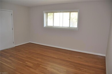 1608 W Northwest Blvd unit L, Winston Salem, NC 27104 - photo 2