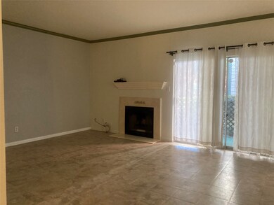 6500 Harbor Town Dr unit 3107, Houston, TX 77036 - photo 2