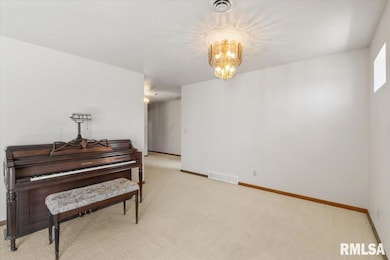 930 17th St unit 24, Moline, IL 61265 - photo 6