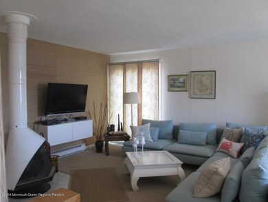Living room 2