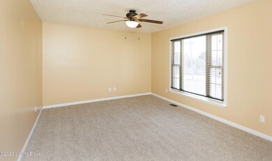 366 Fisher Ln, Mount Washington, KY 40047 - photo 6