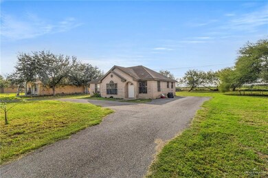 649 Peacock Dr, Donna, TX 78537 - photo 2