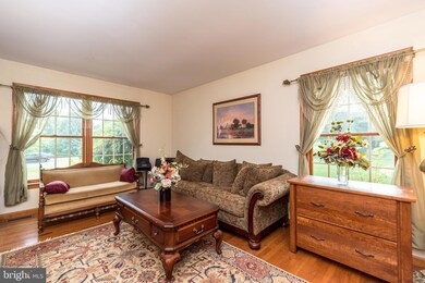 124 Crestview Dr, Barto, PA 19504 - photo 3