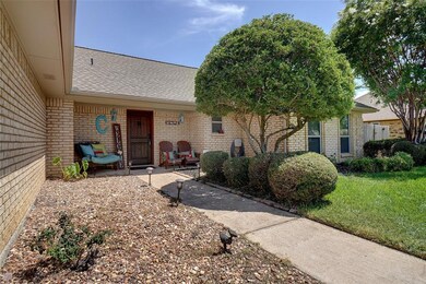 6424 Chilton Dr, North Richland Hills, TX 76182 - photo 4