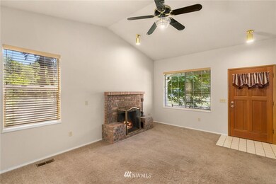 18403 72nd Ave W unit A & B, Edmonds, WA 98026 - photo 4