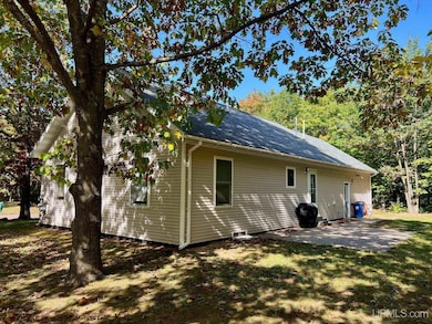 2103 Balsam Ln, Houghton, MI 49931 - photo 4