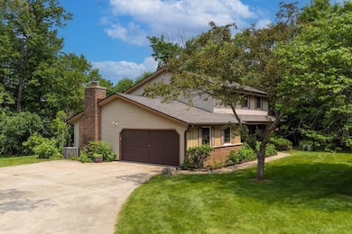 W245S6795 Maple Hills 63